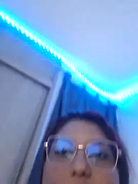 Chat XXX en directo de Amira-sultan