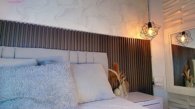 SHANONCLARK: онлайн-секс-чат