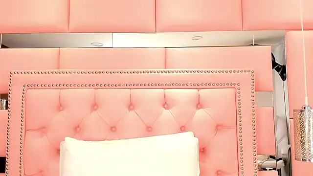 Chat XXX en directo de LiliCarterm