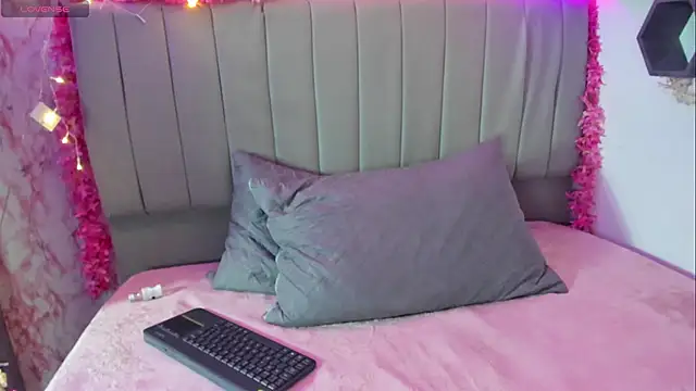 دردشة Scarlett21__ الجنسية المباشرة