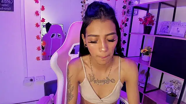 KarlaSlutSkinny__ – Live XXX-chat