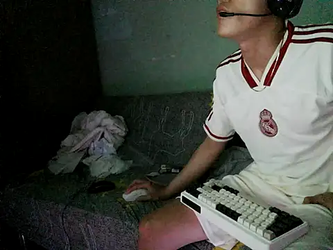 boyhigh1997 网络视讯表演