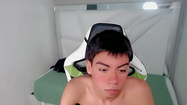 Liarr_ Webcam Show