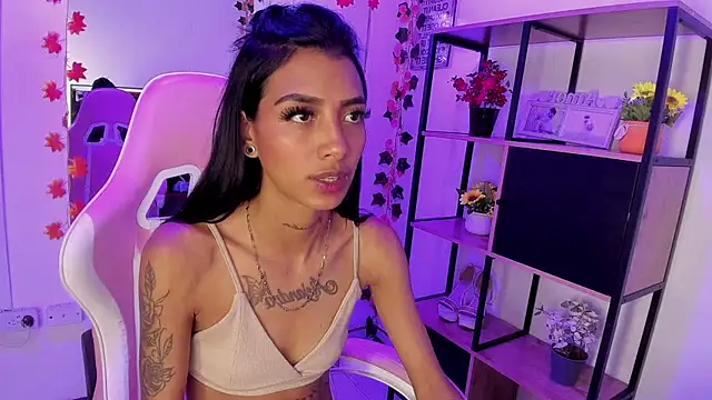 KarlaSlutSkinny__ live XXX chat