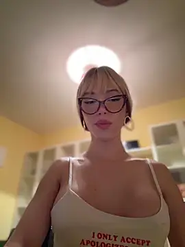 Czat XXX na żywo – Carlita_cute