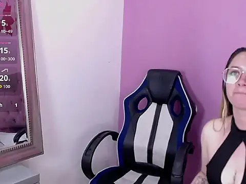 Alaiia___ 现场XXX聊天