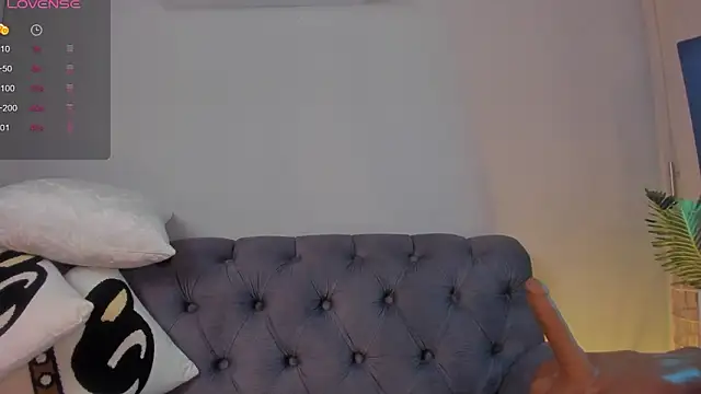 Chat XXX en directo de EllieMitchell