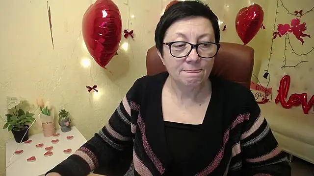 EmilyL0ve 现场XXX聊天