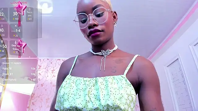 Chat +18 de amber-hill ao vivo