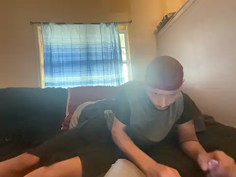 ThrowedWorldWide's Webcam Show