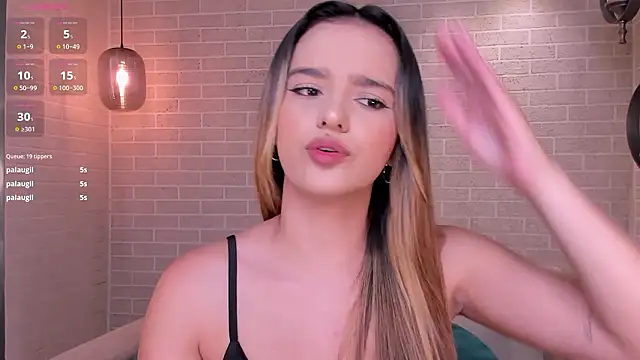 LaurentRosse1 élő XXX-chatje