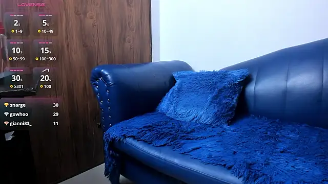 Pokazy przed kamerką – Mature_Skinny