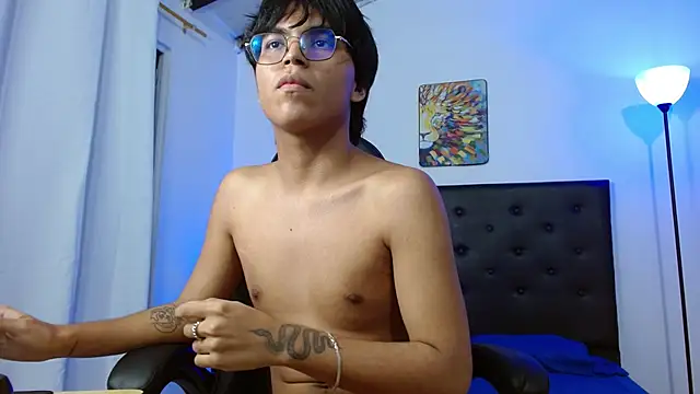 Chatroom XXX en direct de Maecum18