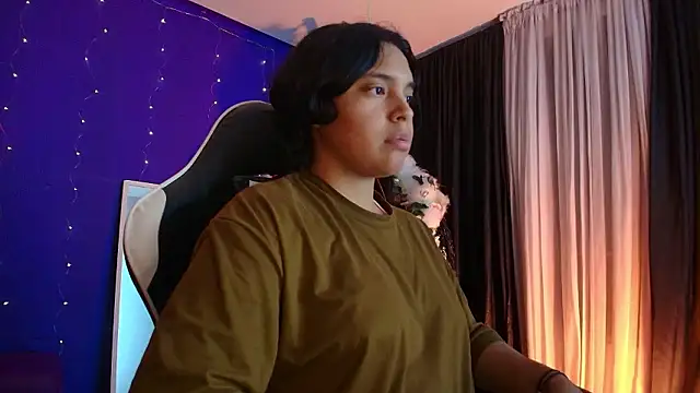 Онлайн чат XXX Emmapark_