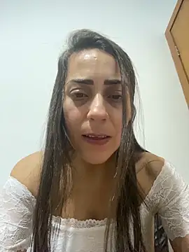 lucioliveira Adlı Modelin Canlı XXX Sohbeti