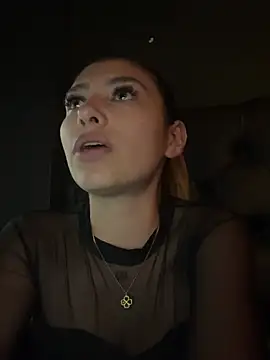 AliceTeenager___'s Webcam Show