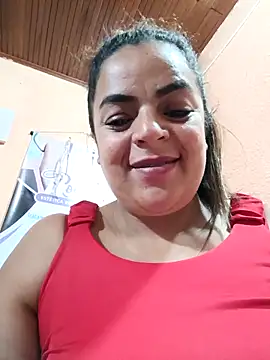 Mia-Glow Adlı Modelin Canlı XXX Sohbeti