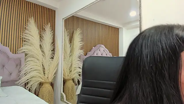 Chat XXX en directo de ChannelWhitee_