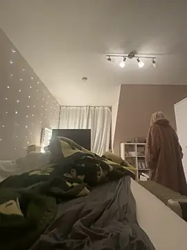 MelliMoon's Webcam Show