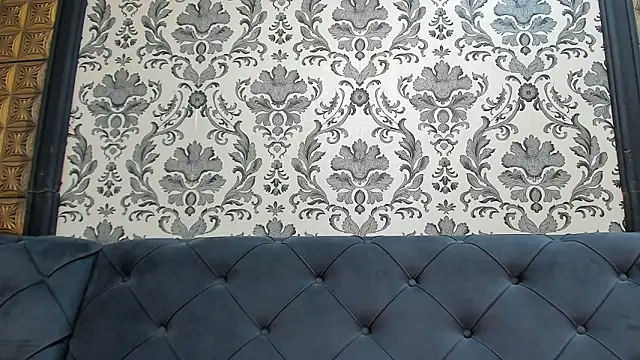 XXX chat uživo modela LissaBigTitts