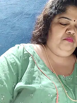 แชท XXX สดของ tamilthanushri