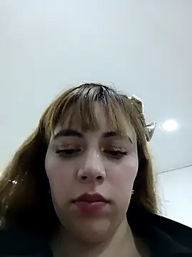 ISABELLA-01_ Webcam show