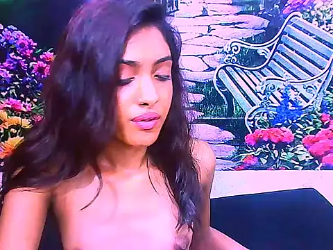 Chat XXX en directo de IndianPretty14u2Luv