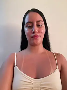 Natasha_Kiim_のライブXXXチャット