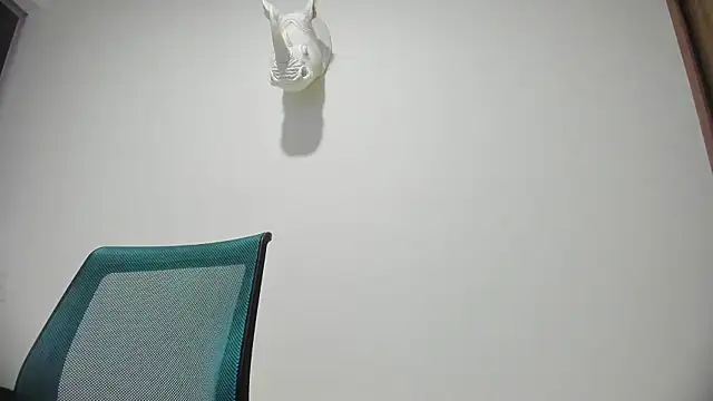 Dagoti: διαδικτυακό σόου στην κάμερα