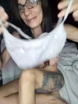 Eimikuro11 – Live XXX-chat