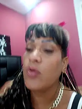 SabrinaColin: διαδικτυακό σόου στην κάμερα