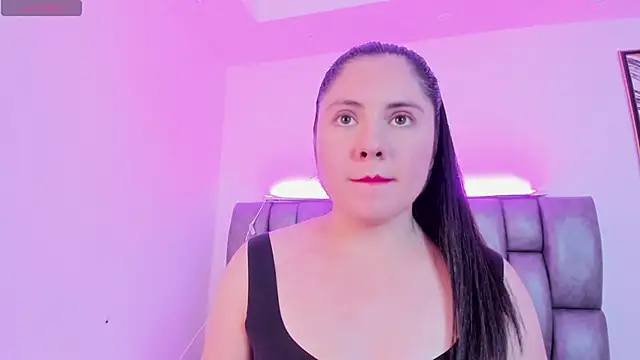 Chat XXX en directo de Alicee_Broownn