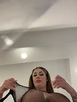 Chatroom XXX en direct de IsabellaEtthan