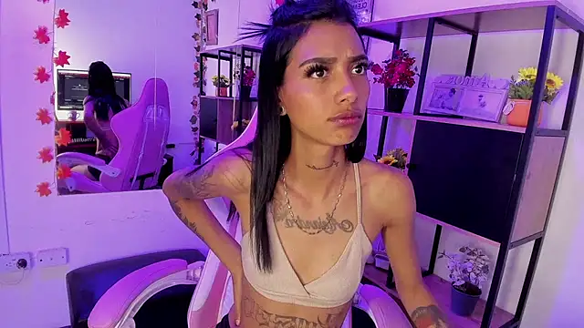 Chat XXX Live KarlaSlutSkinny__