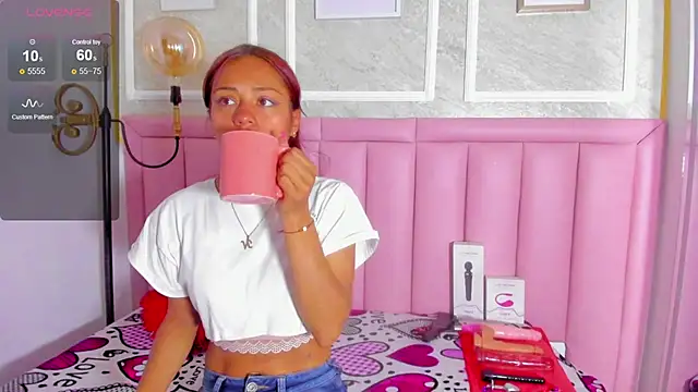 HoollyHendrix 웹캠 쇼