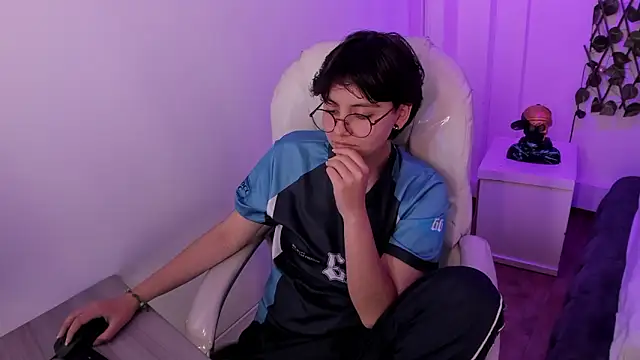 Nathaly_ds élő XXX-chatje