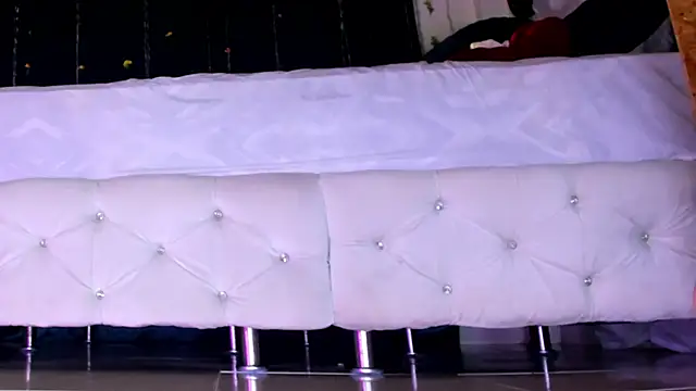 ArchieCollins Chat XXX live