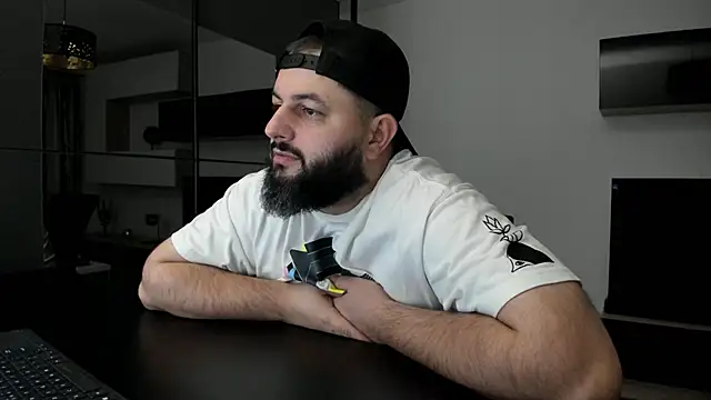 Chatroom XXX en direct de DravenPeak