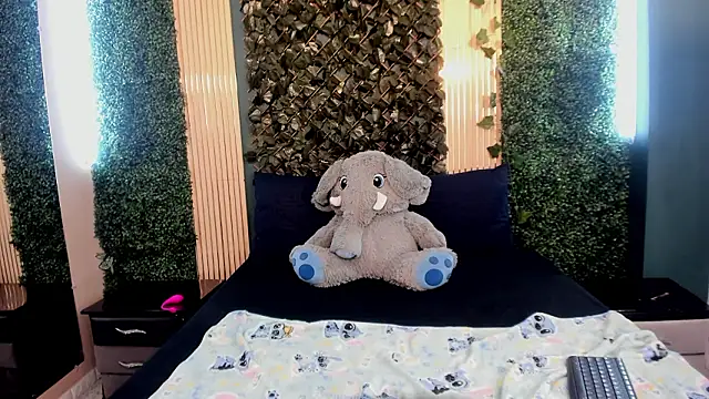 Pau_vega_ Live XXX Chat