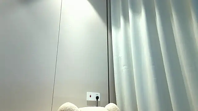 Uizzzqvq3 – Live XXX-chat