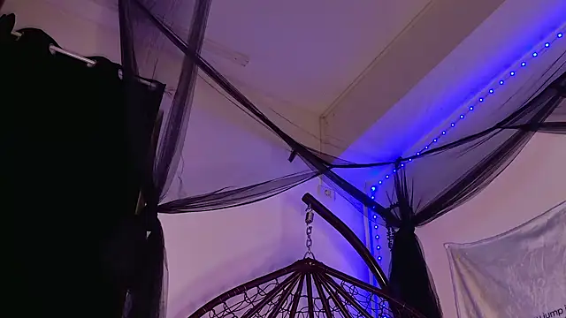 AriaVoss – Live XXX-chat