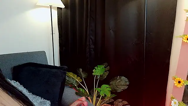 XXX chat uživo modela mia_roux1