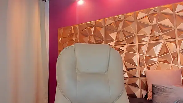 KimiDeep's Live XXX Chat