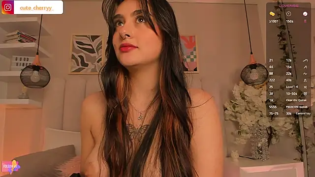 Živý XXX chat cute__cherry_