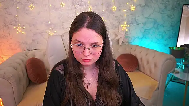 SophieDreamss Adlı Modelin Canlı XXX Sohbeti