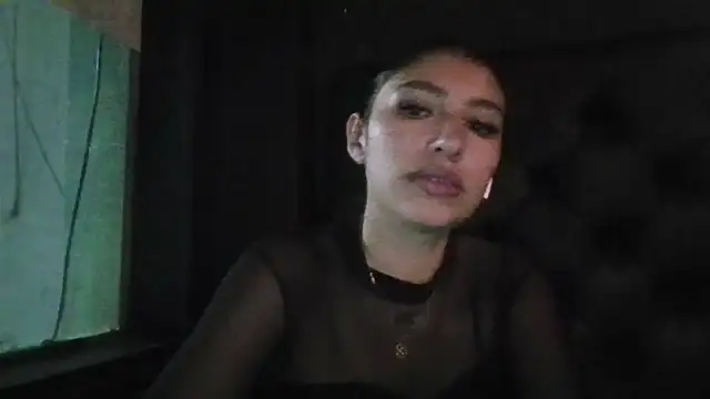 Show webcam de AliceTeenager___