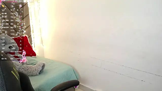 heluejamil élő XXX-chatje