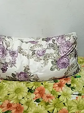 Alevsiz Adlı Modelin Canlı XXX Sohbeti