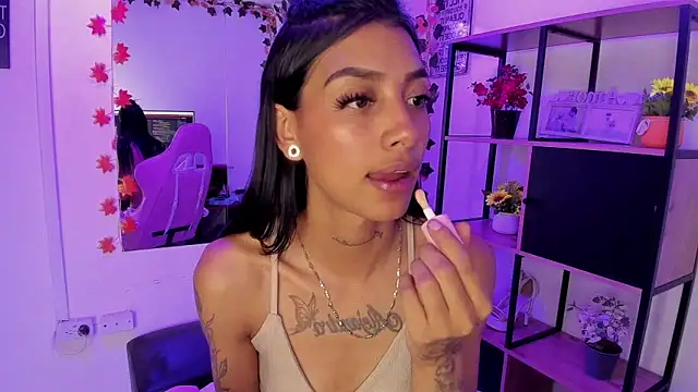 KarlaSlutSkinny__ – Live XXX-chat