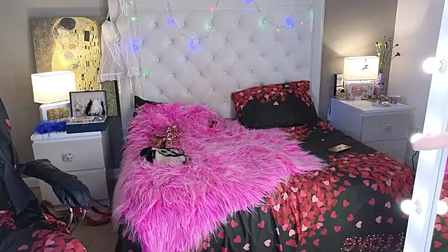 RoxalanaStar Adlı Modelin Canlı XXX Sohbeti